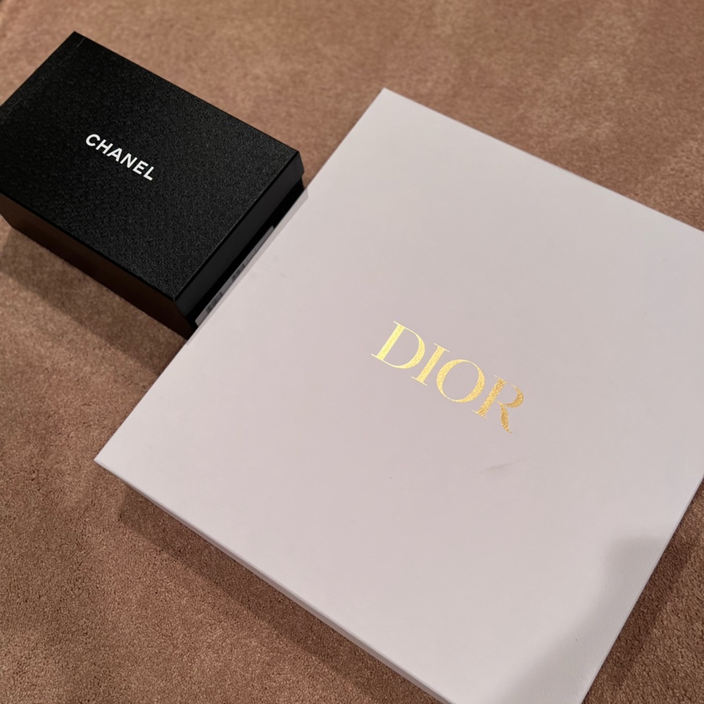 EXTRA LARGE DIOR BOX